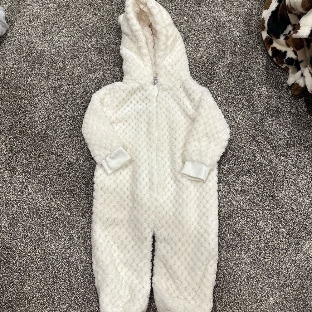 Quiltex Plush Cream Hooded Baby Onesie